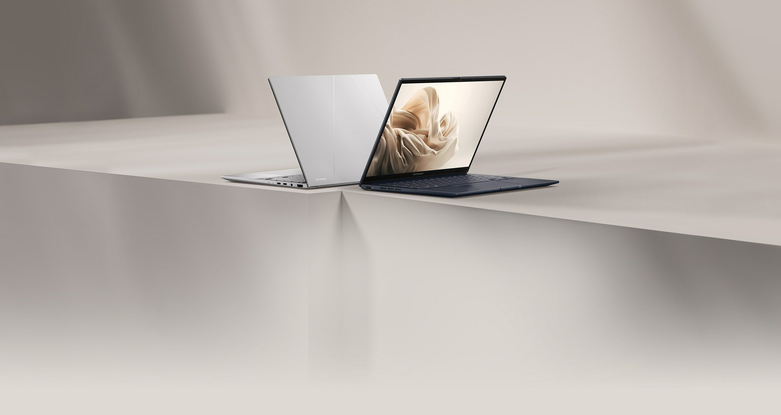 Asus Zenbook UX3405MA-PZ396W