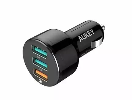 Aukey chargeur voiture