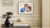 Aura lance le premier cadre photo numérique couleur et sans fil