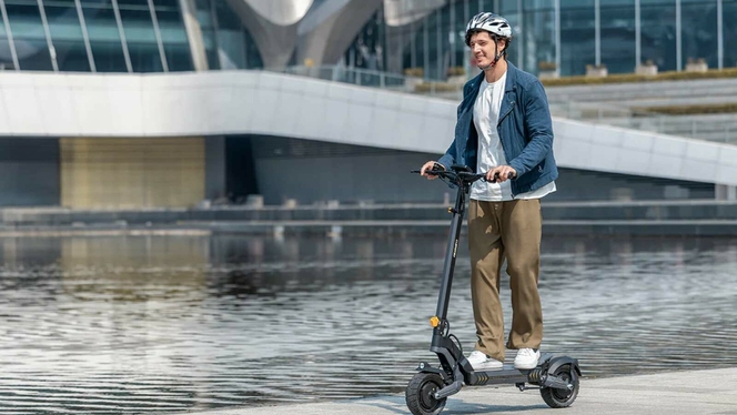 Trottinette électrique Ausom L2 Dual Motor : la maîtrise tout-terrain, en promotion !