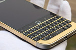 BlackBerry Classic Gold 1