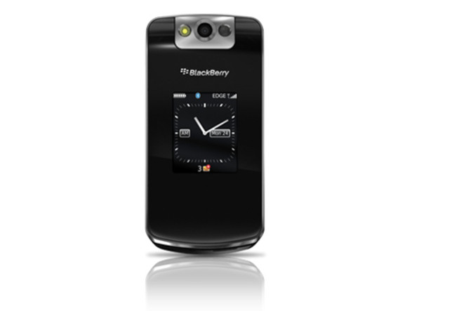 Annonce du smartphone à clapet Blackberry Pearl Flip 8220