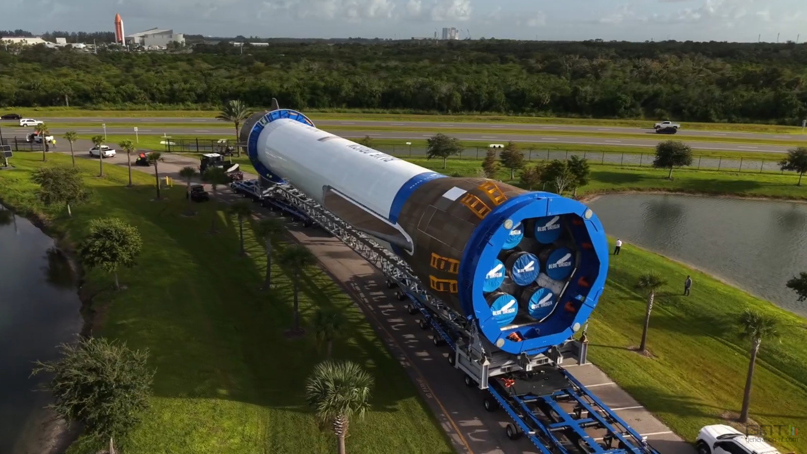 Blue Origin déplace sa fusée New Glenn et prépare son premier voyage vers Mars