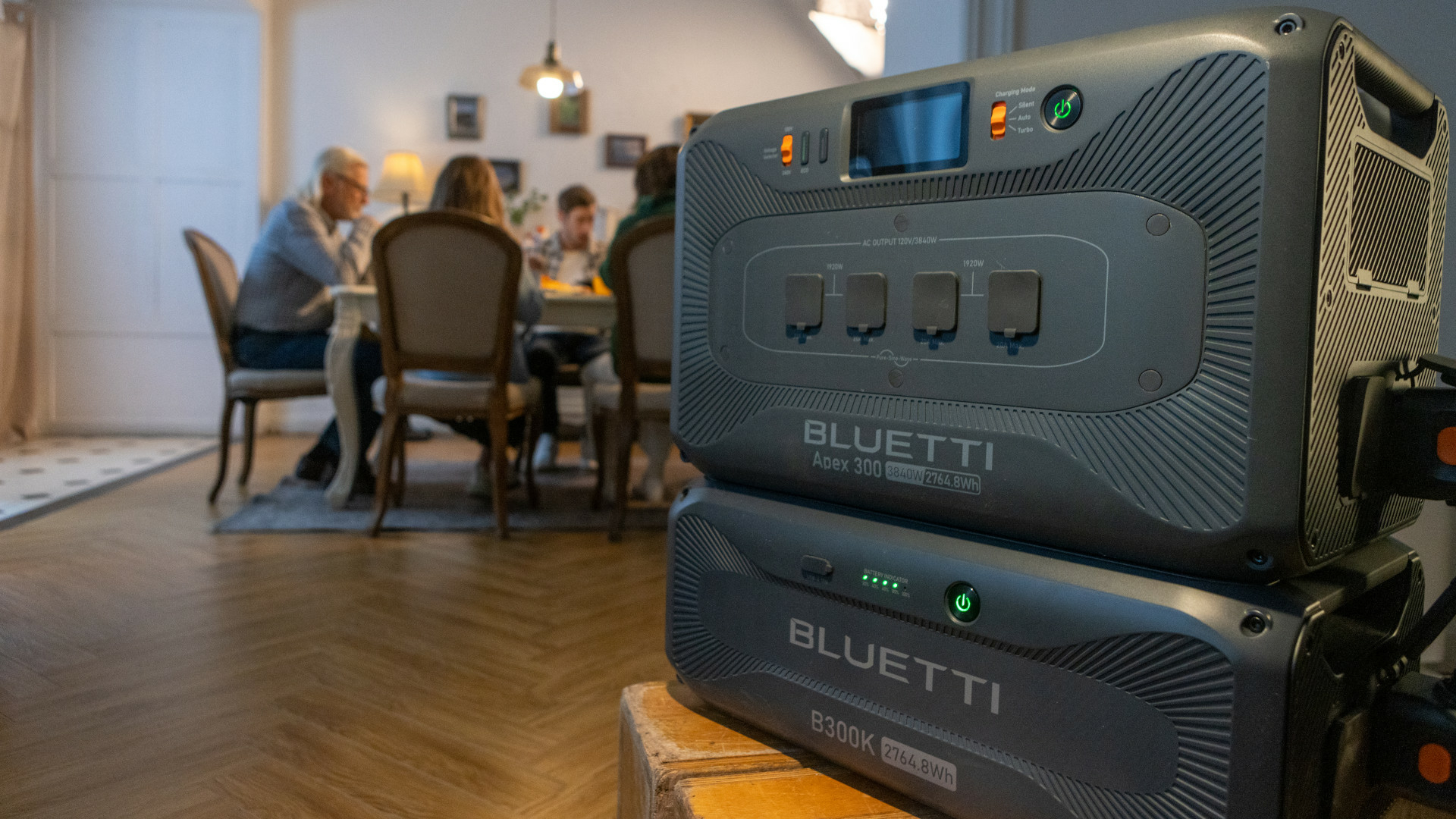 bluetti-apex-300