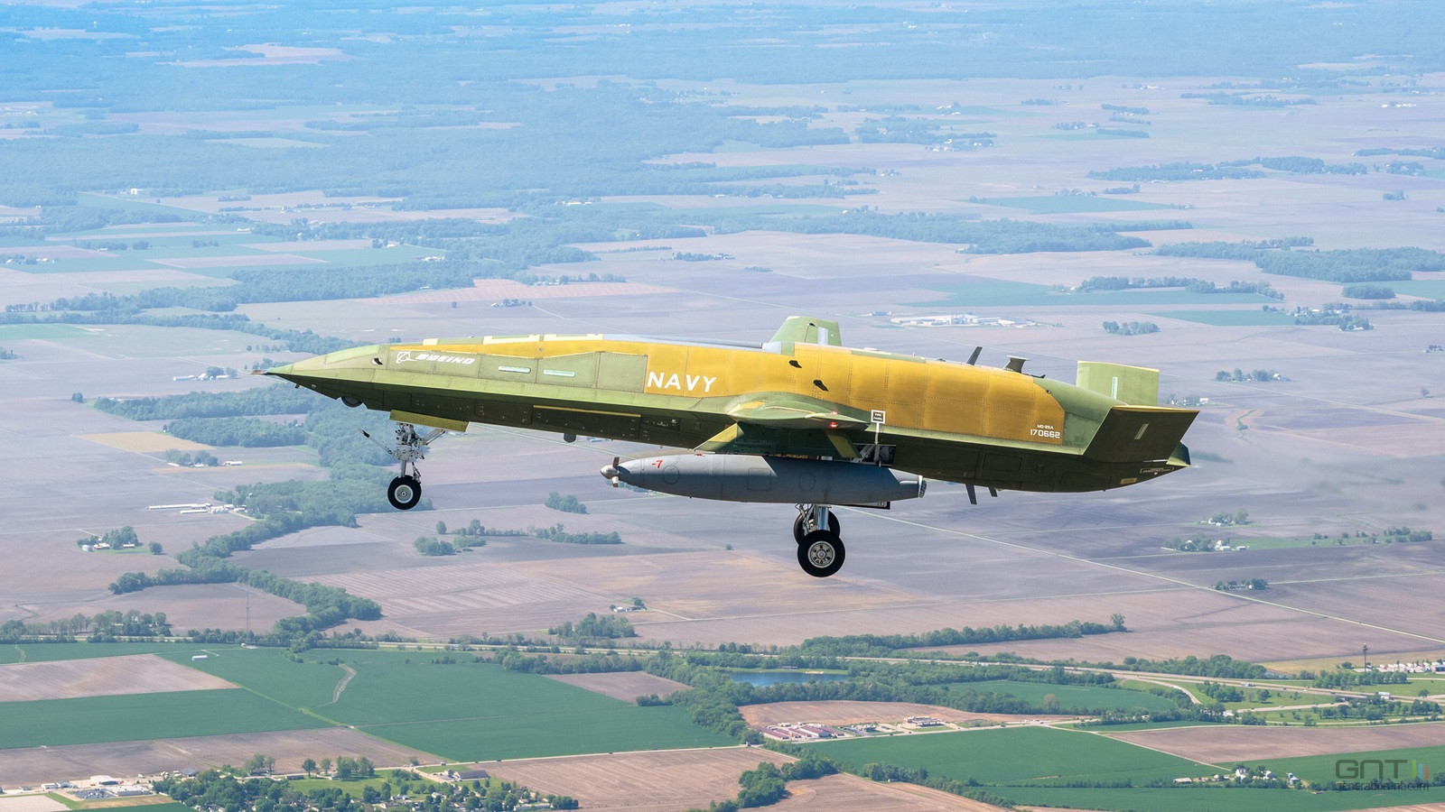 Le drone ravitailleur autonome MQ-25 Stingray de Boeing réussit son premier vol