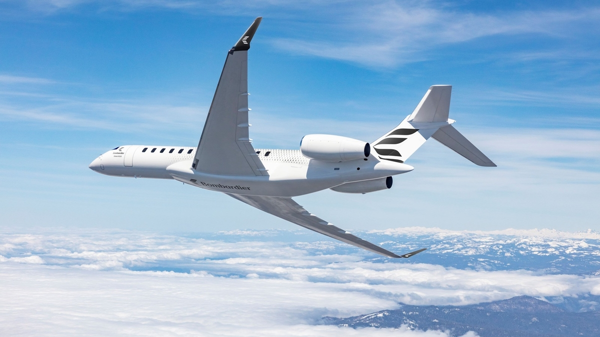the Bombardier Global 8000 breaks speed records