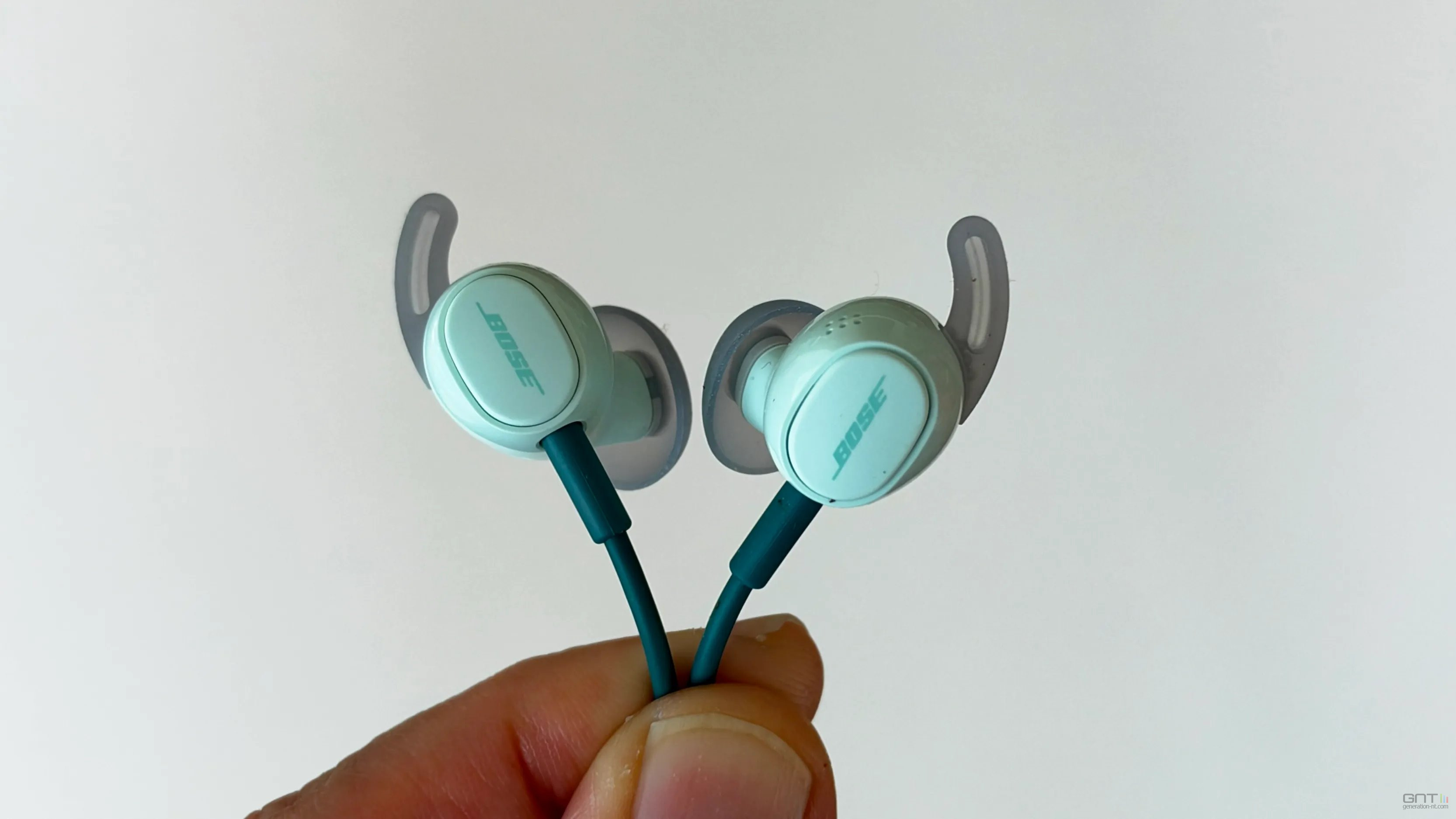 Bose relance la mode du filaire avec de nouveaux écouteurs à réduction de bruit