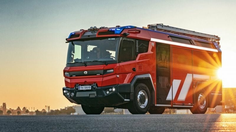 Camion pompier electrique 01