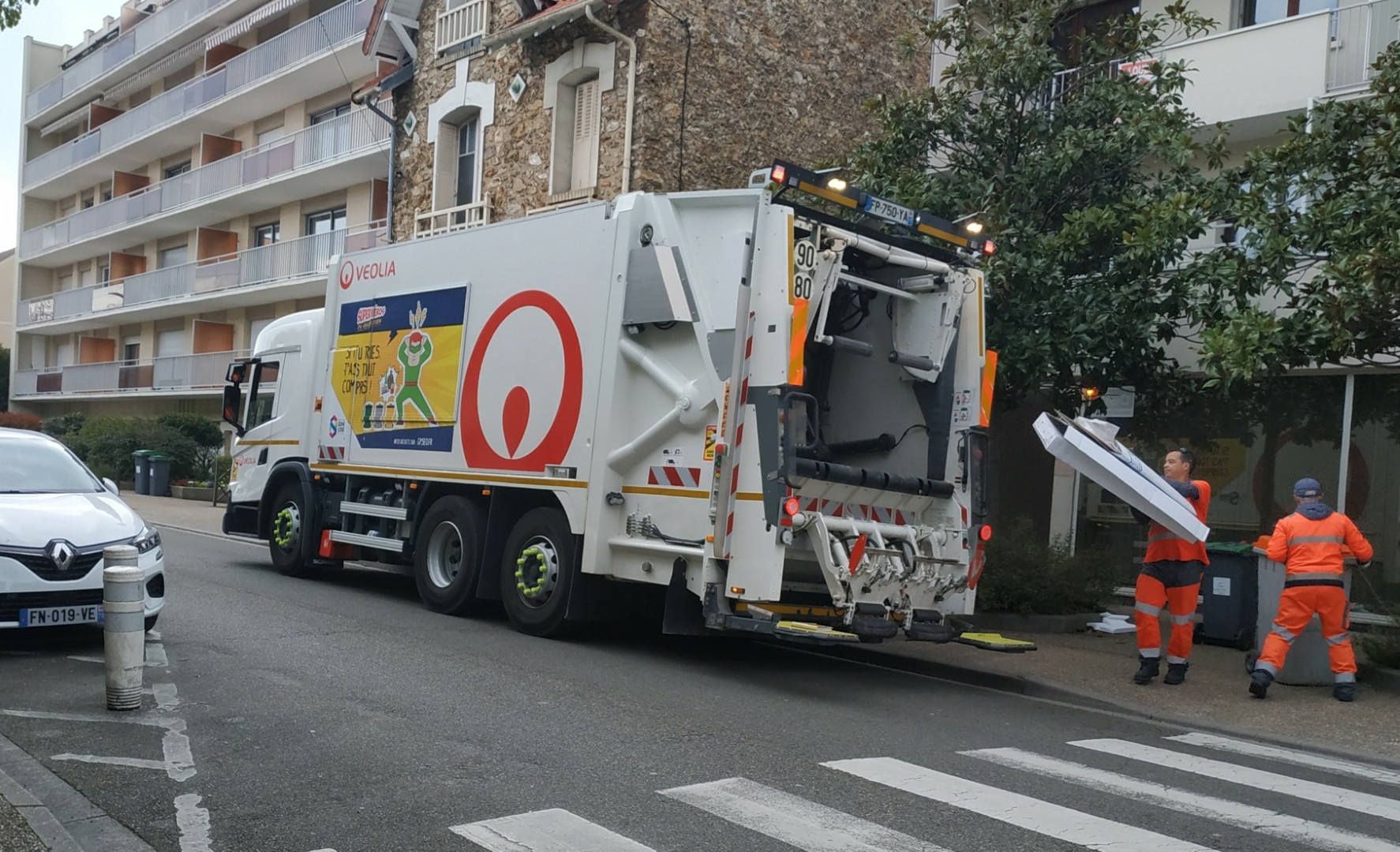 Camion poubelle 02