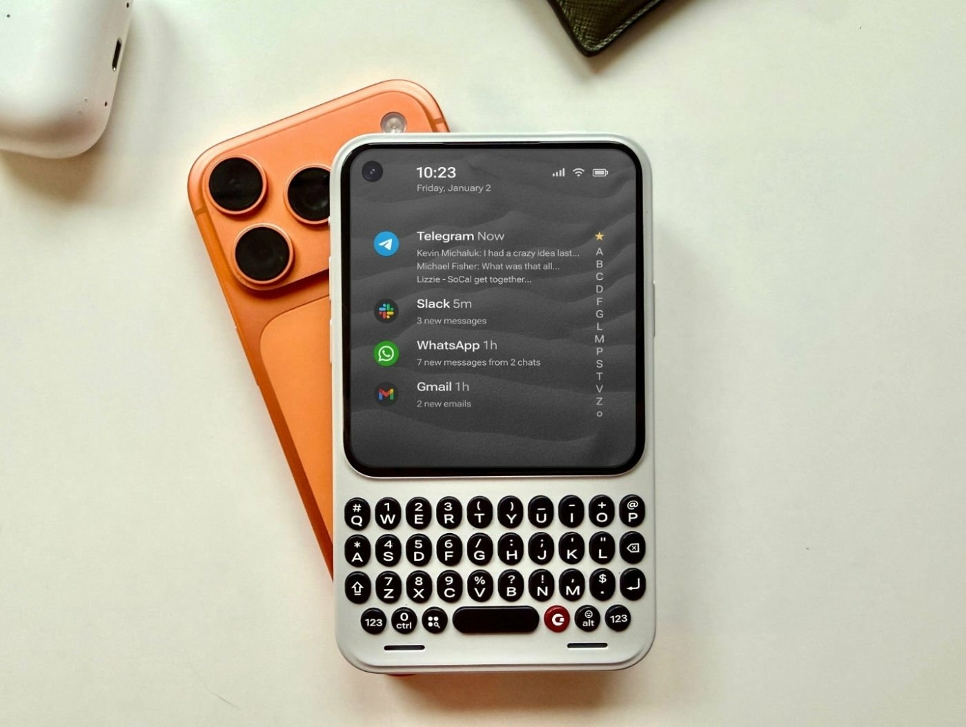 Clicks Communicator 04
