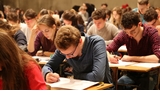 Un bug informatique annule le concours de médecine pour 11 000 étudiants