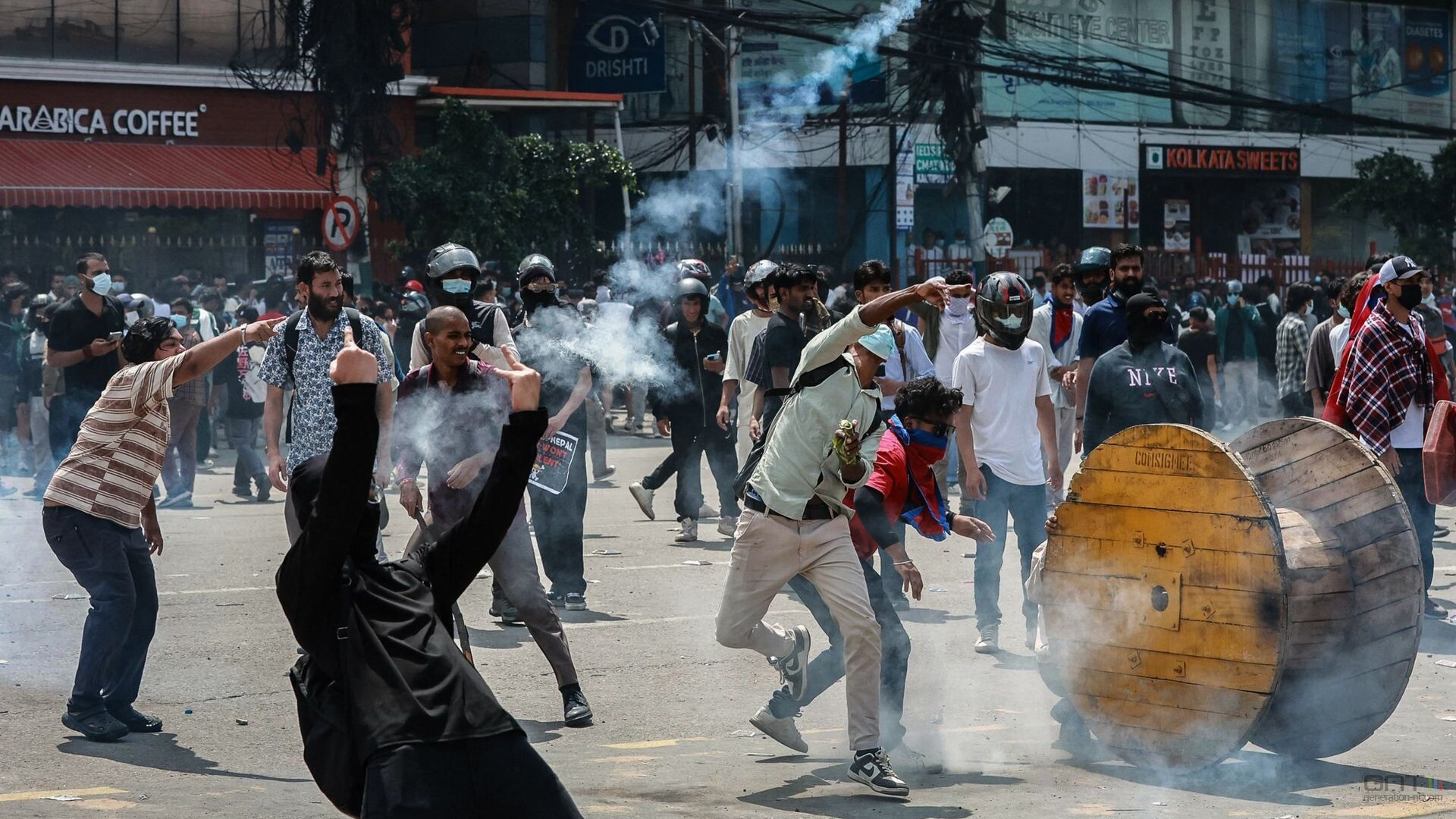 Pourquoi une interdiction des réseaux sociaux a-t-elle mis le feu aux poudres au Népal ?