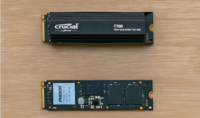 Crucial T700