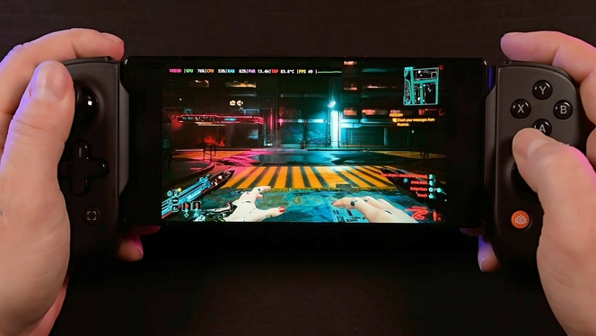Cyberpunk 2077 smartphone_03