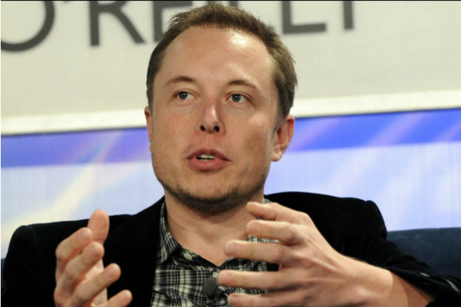Covid-19 : Elon Musk testÃ© quatre fois le mÃªme jour avec des rÃ©sultats diffÃ©rents