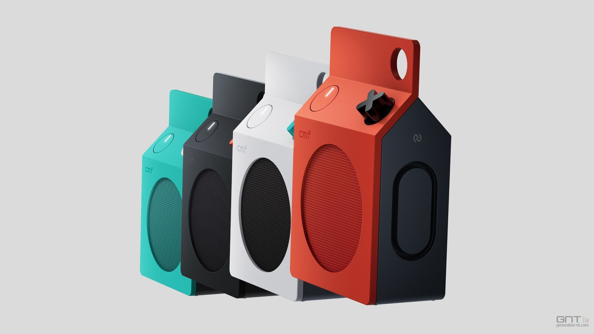 CMF lance ses enceintes portables au look de brique de lait