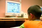 enfant_devant_ordinateur