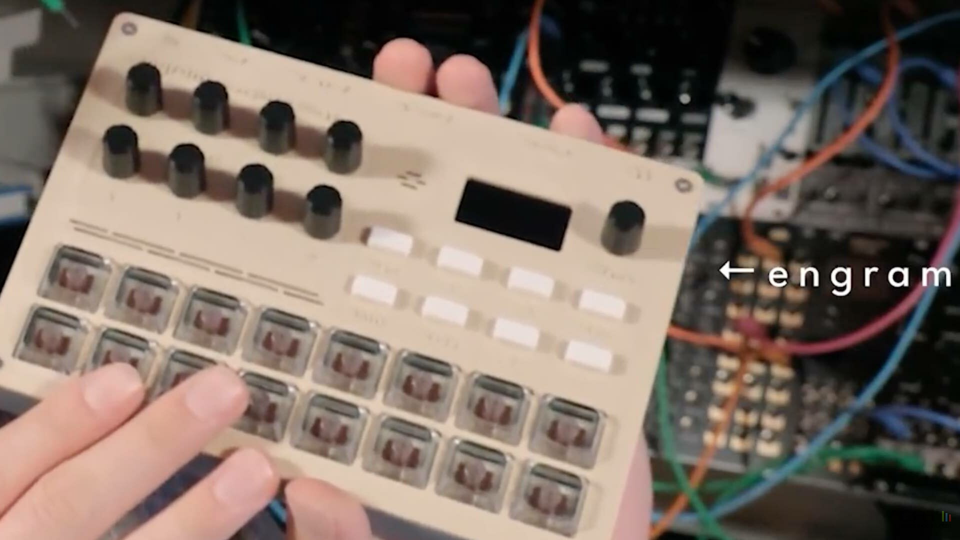 Engram transforme les ratés de l'IA en instrument de musique expérimental
