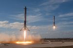 Falcon-Heavy-atterrissage-boosters-lateraux