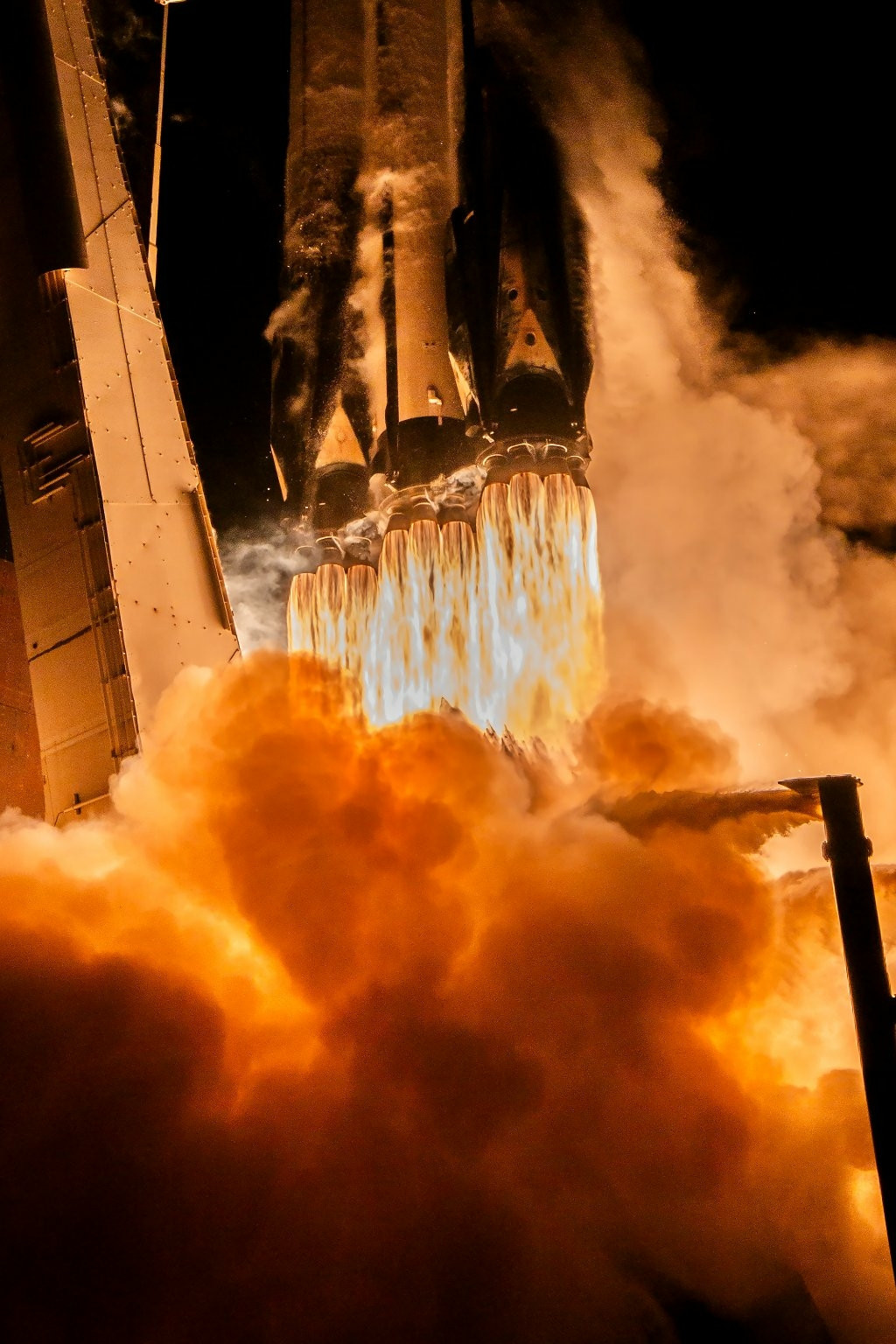 Falcon Heavy decollage 02