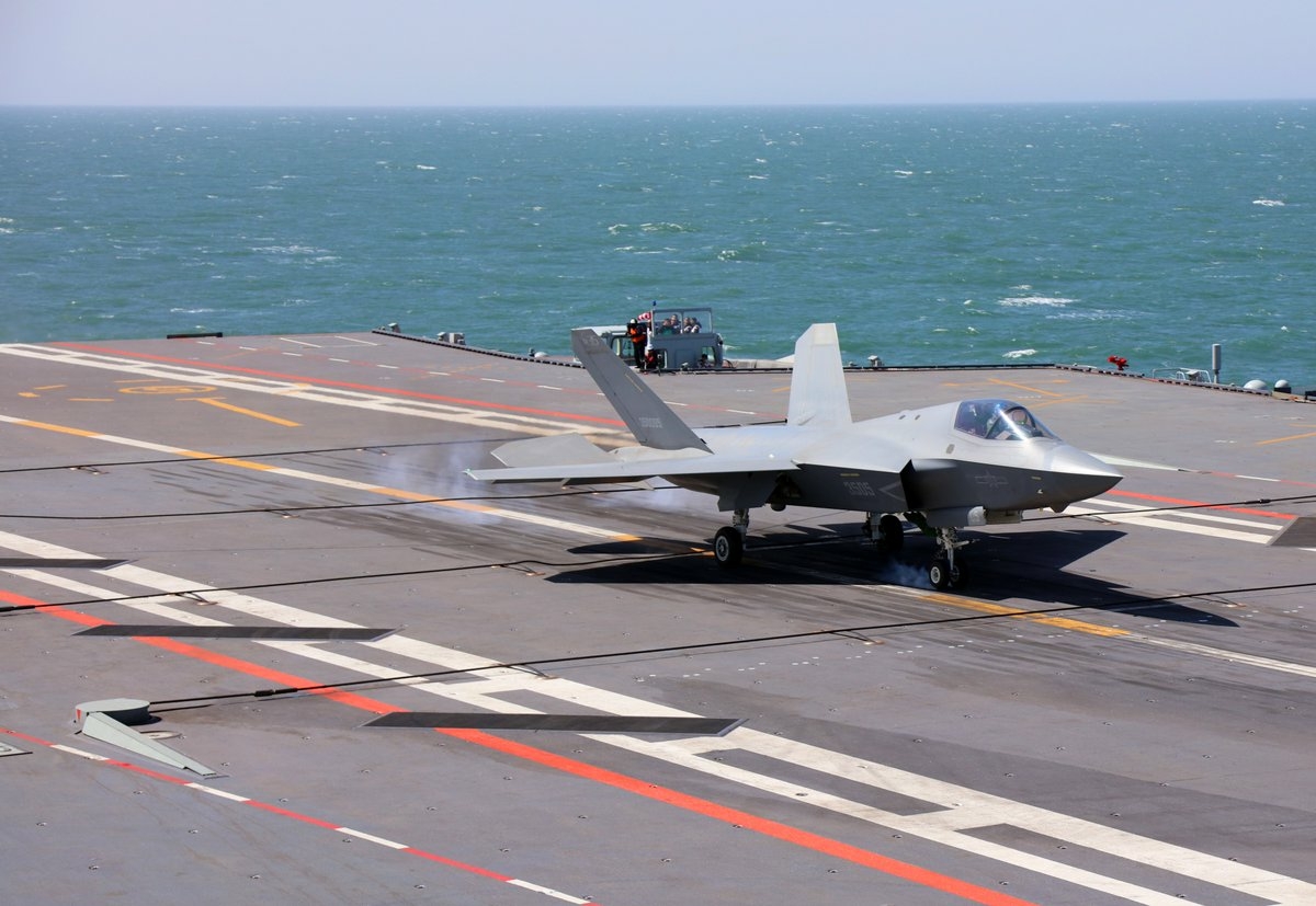 Fujian porte-avions catapulte electromagnetique 03