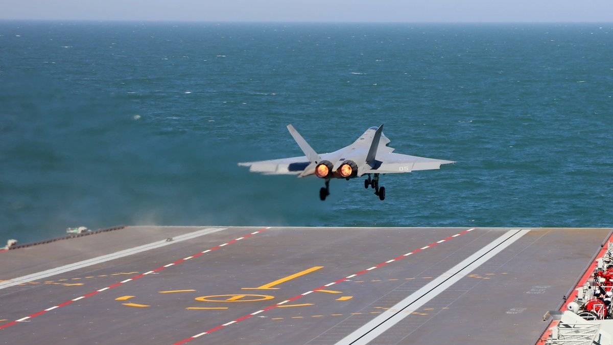 Fujian porte-avions catapulte electromagnetique