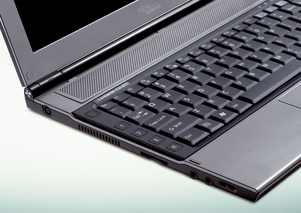 Fujitsu-Siemens Q2010 02