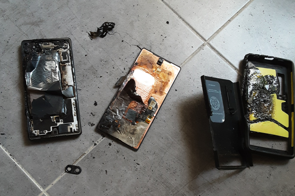 google-pixel-6a-feu-batterie