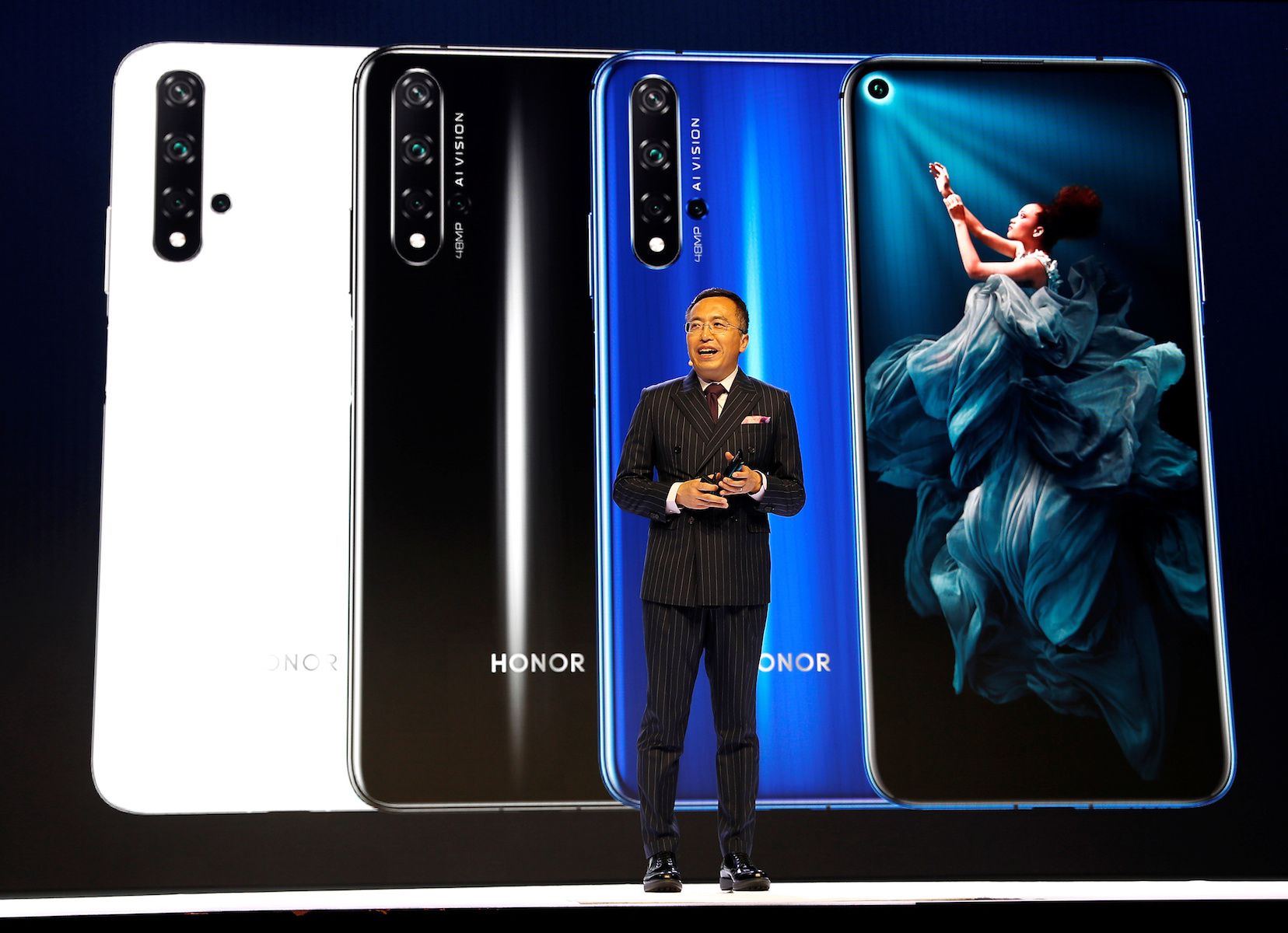 Honor brand. Honor компания Джордж Чжао. Хонор 20 4g китайская версия. Хонор бренд. Honor модели 2019.