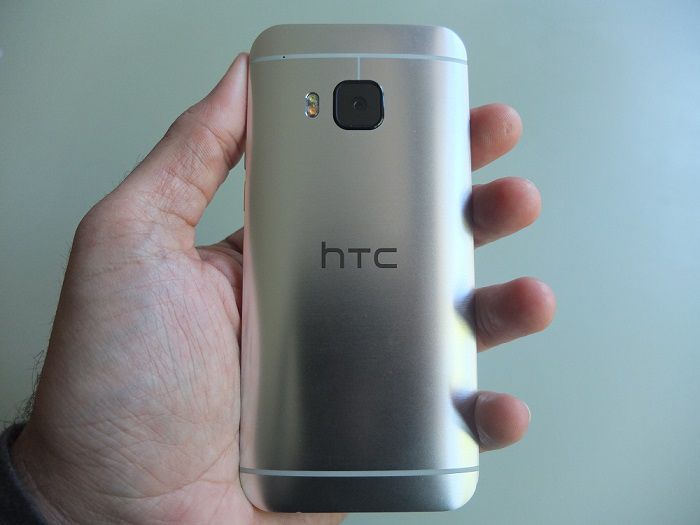HTC One M9 arriere