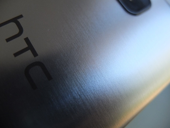 HTC One M9 metal