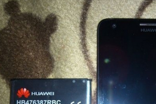 Huawei G750 1