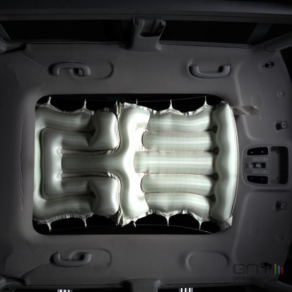 Un Airbag De Voiture Pour Toit Panoramique