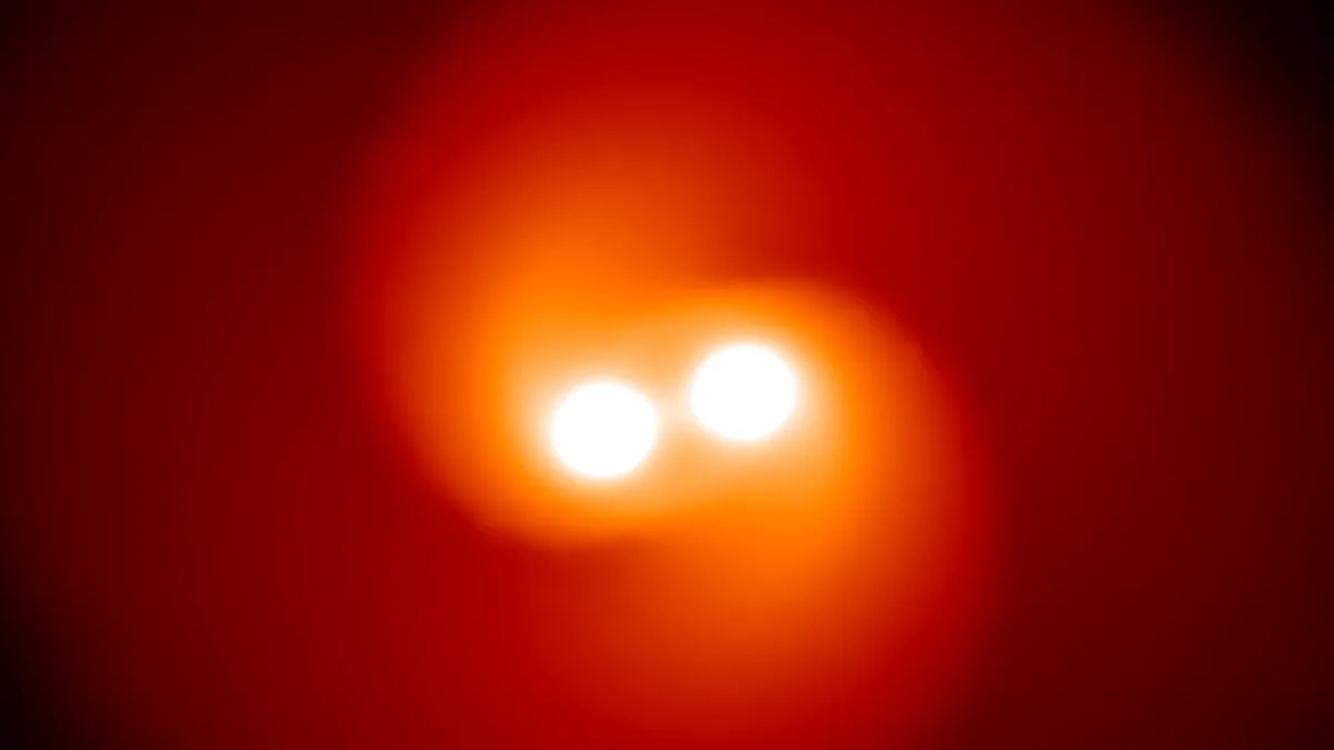 La mort des étoiles n'est pas toujours un acte solitaire