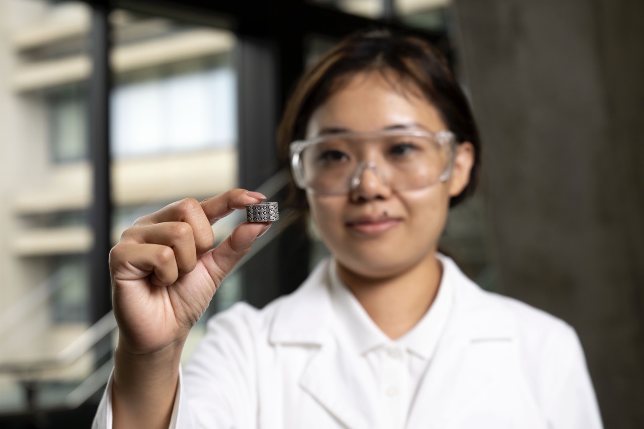 implant spinal universite Pittsburgh.