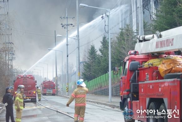 Incendie usine Galaxy S5 2