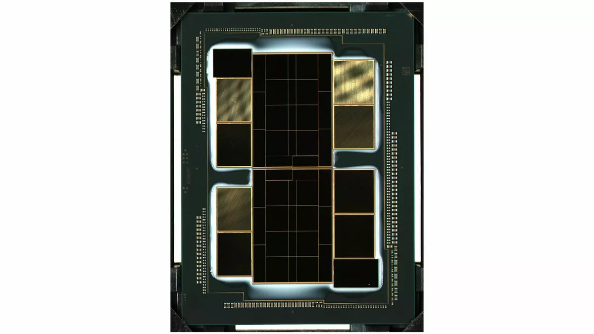 Xe Hpc Intel montre son énorme GPU Xe-HPC bourré de technologies