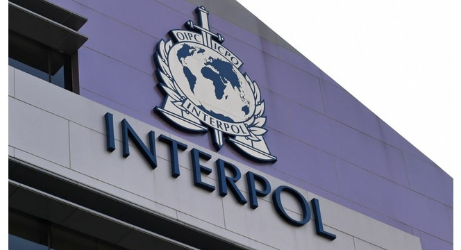 Interpol 2
