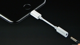 Attention, Apple abandonne l'adaptateur lightning / Jack