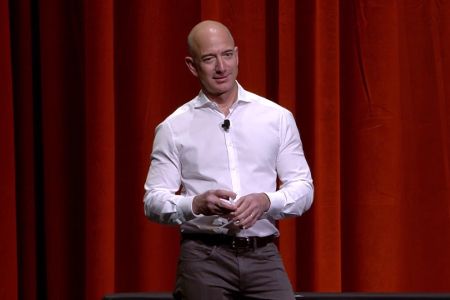 Jeff Bezos, patron d'Amazon, est encore plus l'homme le plus riche du monde