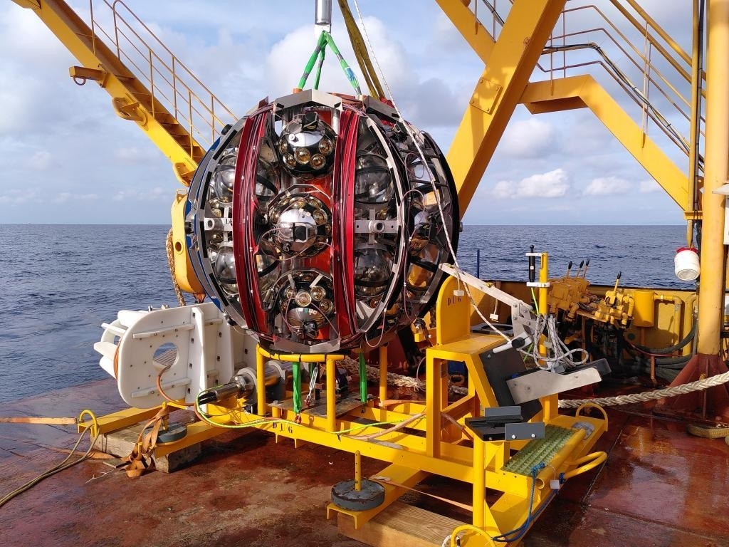 KM3NeT detecteur neutrinos