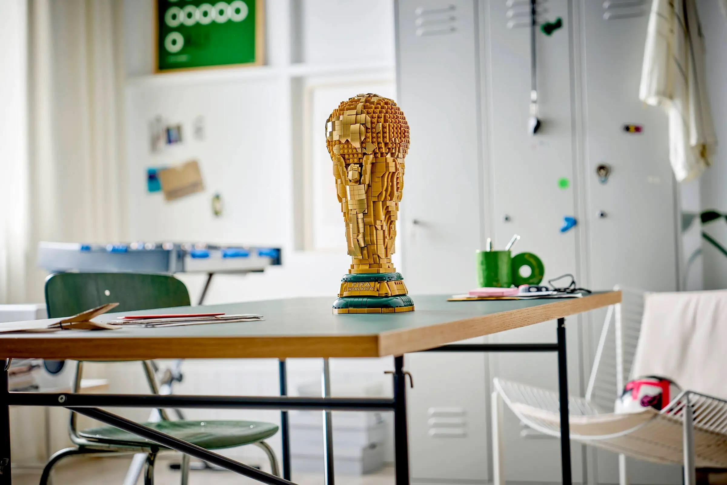 LEGO Editions Sports 43020 – Offizielle FIFA-WM-Trophäe