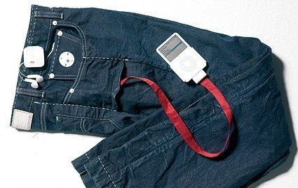 Levis RedWire DLX iPod Jeans 002