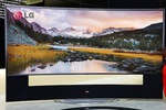 LG 105UC9