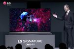 LG signature 1