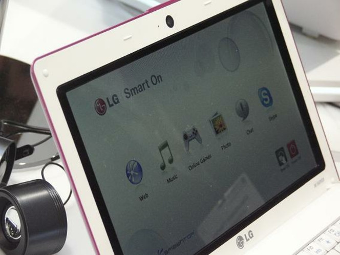 LG X120 netbook 03