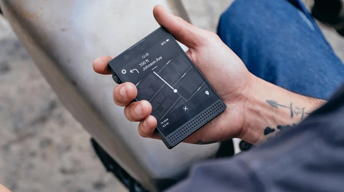 Light Phone 3