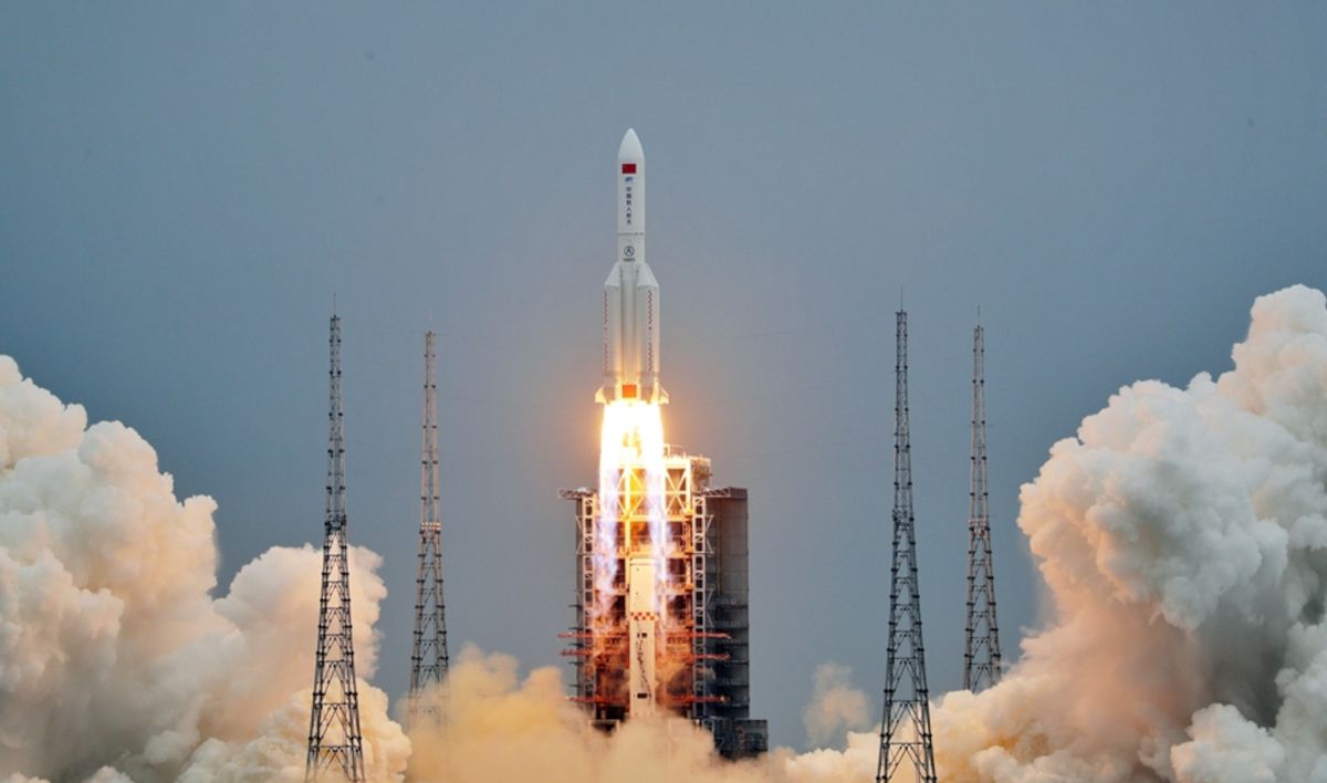 La Chine lance le premier module de sa station spatiale ...