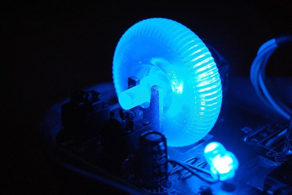 lumiÃ¨re bleue electronique