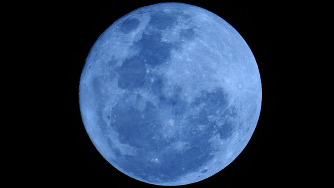 Lune Bleue